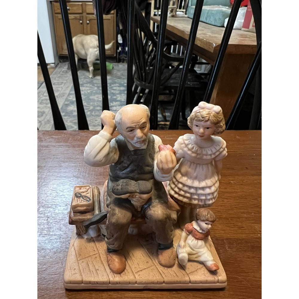 Vintage 1986 Norman Rockwell Museum "‎ The Cobbler" Porcelain Figurine 3.5"x4"